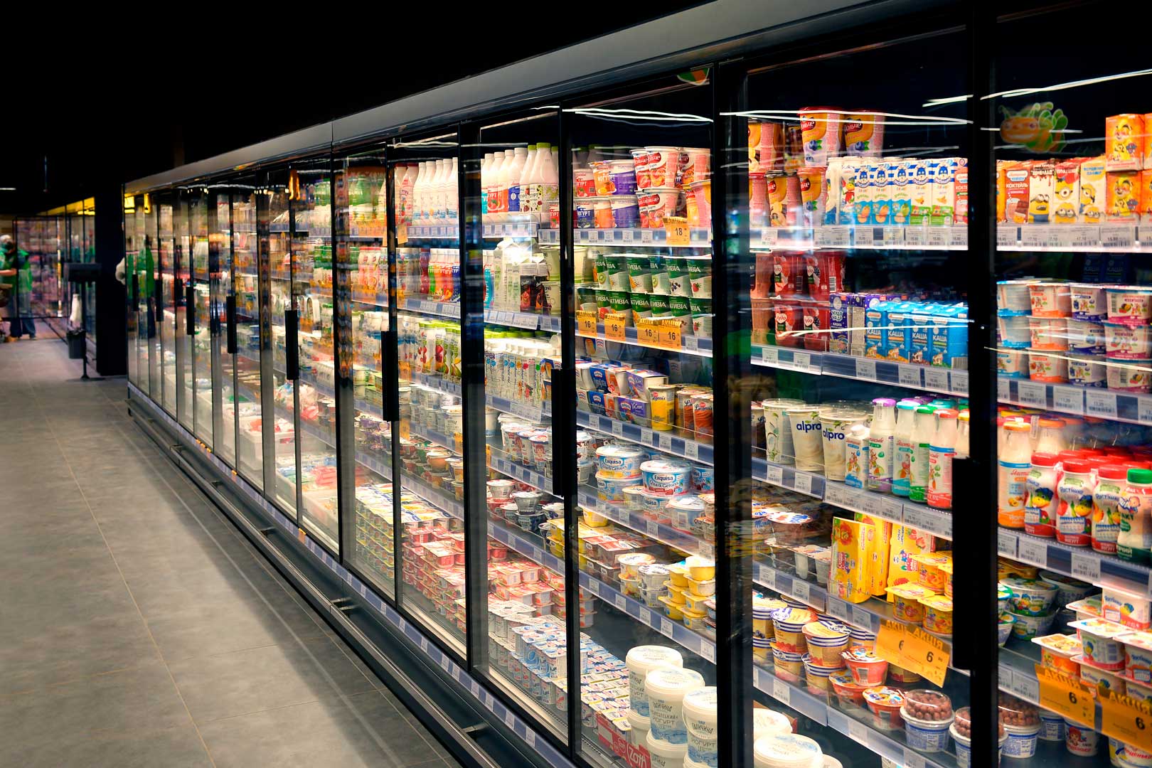 Refrigerated multideck cabinets Indiana MV 080 MT D M, supermarket “Pchyolka-market”