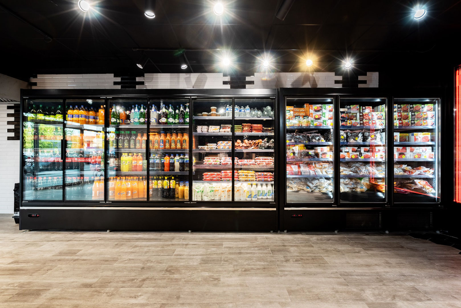 Refrigerated multideck cabinets Indiana medium AV 085 MT D, convenient store Bouche Qui Rit (France)