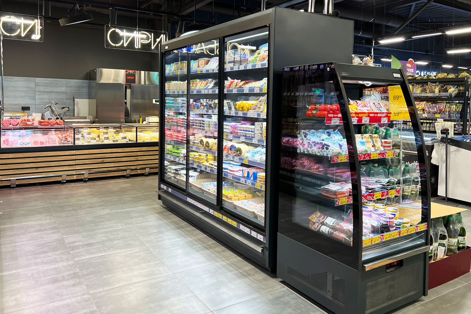 Refrigerated multideck cabinets Indiana MV 080 MT D 205 М, semi-vertical cabinets Indiana eco ASV 070 MT O, supermarket Fora