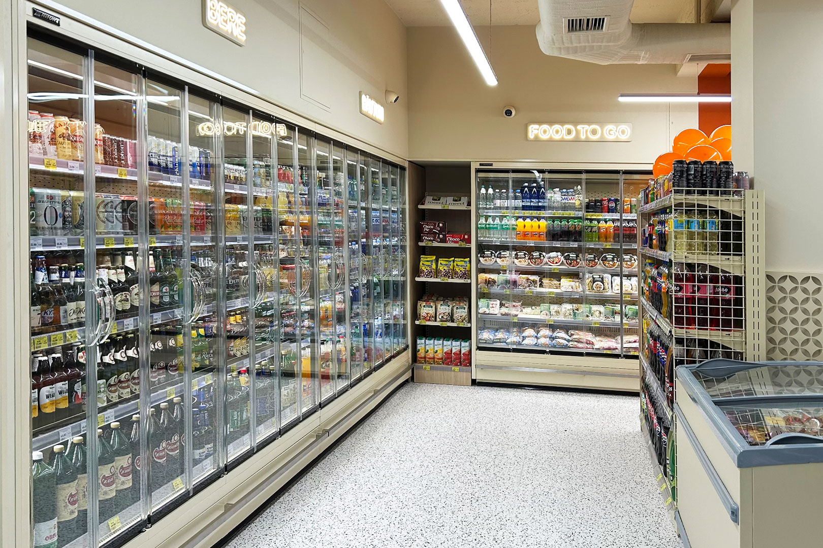 Multideck cabinets Indiana 2 MV 080 MT D 205-DLM, Foxi convenience store, Moldova Multideck cabinets Indiana 2 MV 080 MT D 205-DLM, Foxi convenience store, Moldova