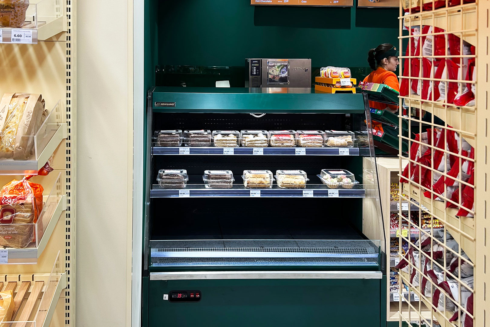 Semi-vertical cabinet Indiana eco MSV 070 MT O 130-DLM, Foxi convenience store, Moldova Semi-vertical cabinet Indiana eco MSV 070 MT O 130-DLM, Foxi convenience store, Moldova