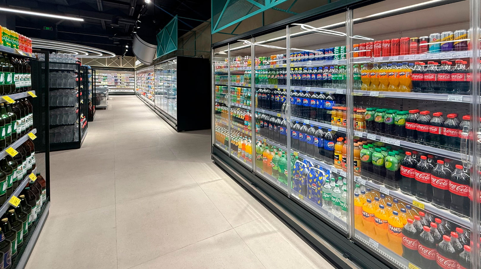 Regały chłodnicze Indiana 3 MV 090 MT D 220-DLM, supermarket Bonus, Mołdawia Regały chłodnicze Indiana 3 MV 090 MT D 220-DLM, supermarket Bonus, Mołdawia