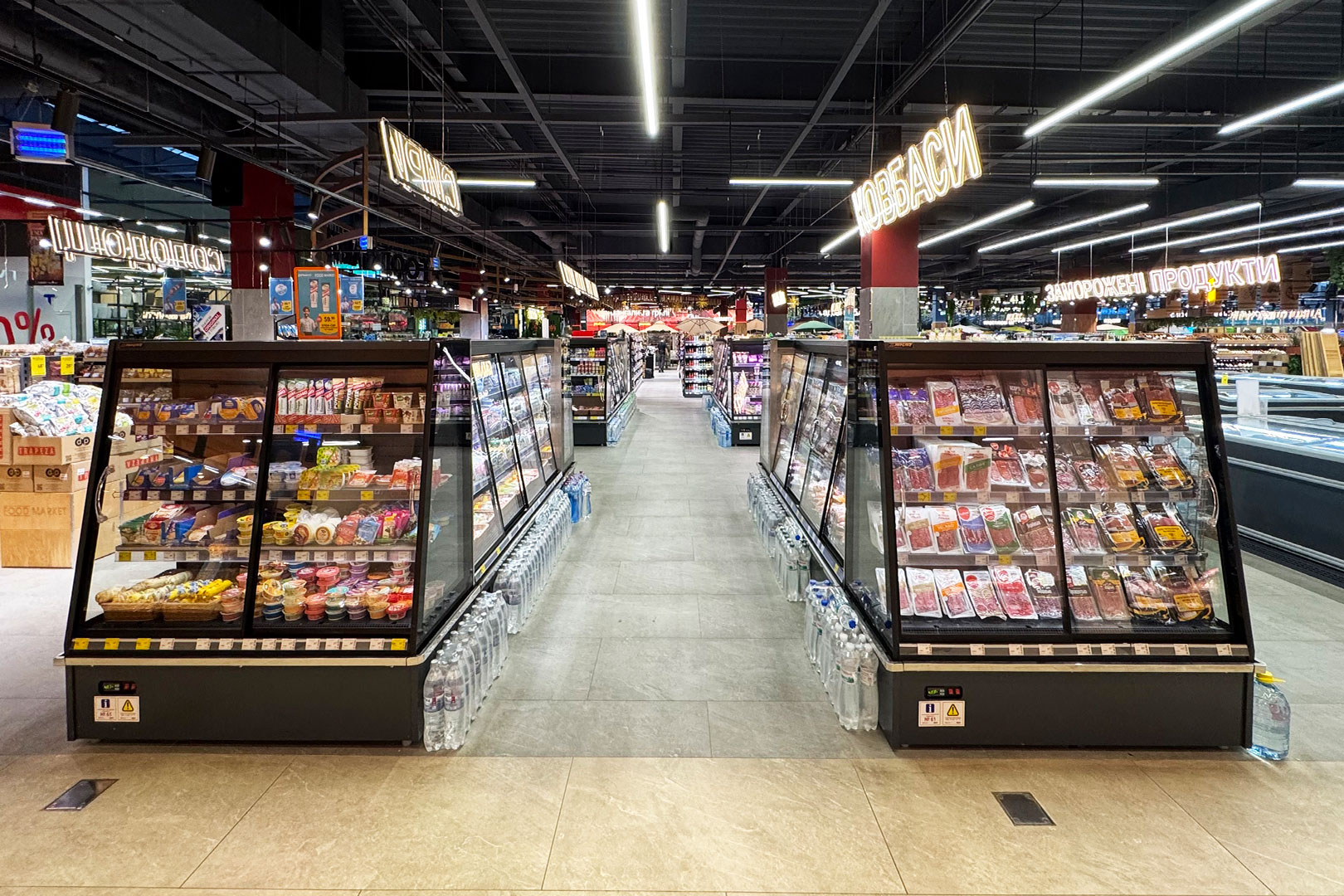 Niskie regały Indiana eco ASV 070 MT D 160-DLM, supermarket Food Market, Ukraina Niskie regały Indiana eco ASV 070 MT D 160-DLM, supermarket Food Market, Ukraina